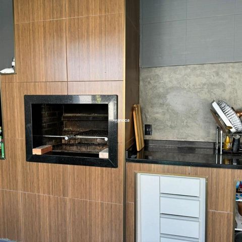Casa de condomínio à venda com 300m², 4 quartos e 4 vagas