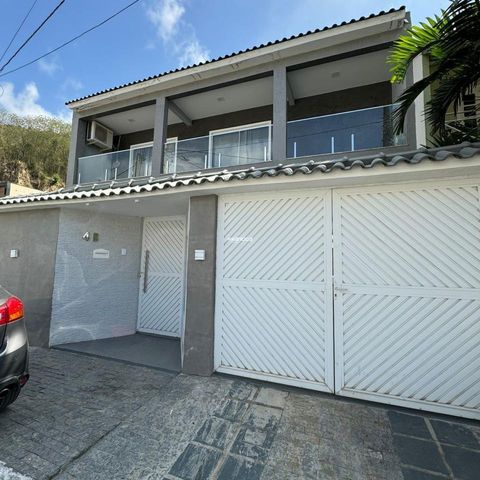 Casa de condomínio à venda com 300m², 4 quartos e 4 vagas