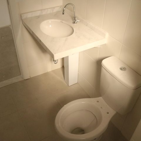 Studio à venda com 27m², 1 quarto e sem vagaBanheiro