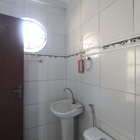 Casa à venda com 105m², 3 quartos e 1 vagaEdícula-Banheiro 