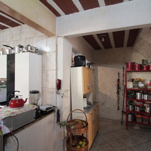 Casa à venda com 105m², 3 quartos e 1 vagaCopa