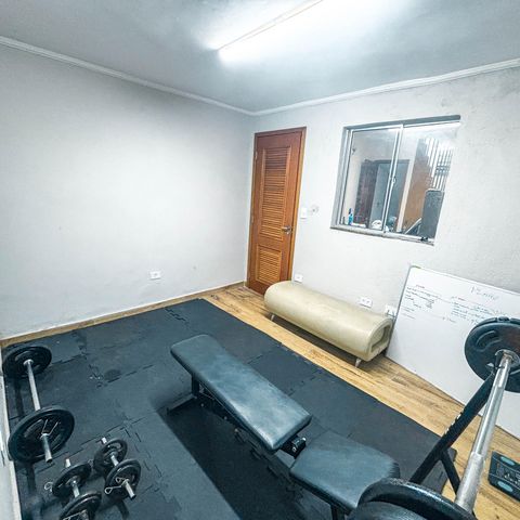 Casa à venda com 98m², 2 quartos e 1 vaga