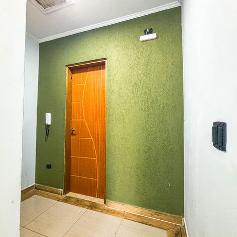 Casa à venda com 98m², 2 quartos e 1 vaga