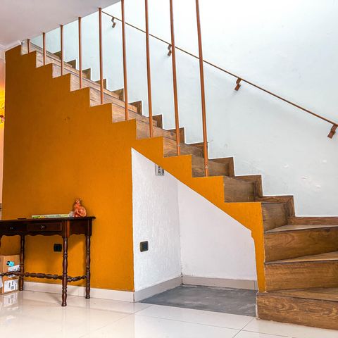 Casa à venda com 98m², 2 quartos e 1 vaga
