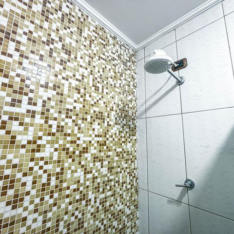Casa à venda com 98m², 2 quartos e 1 vaga