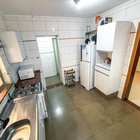 Casa à venda com 98m², 2 quartos e 1 vaga