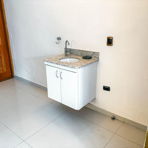 Casa à venda com 98m², 2 quartos e 1 vaga