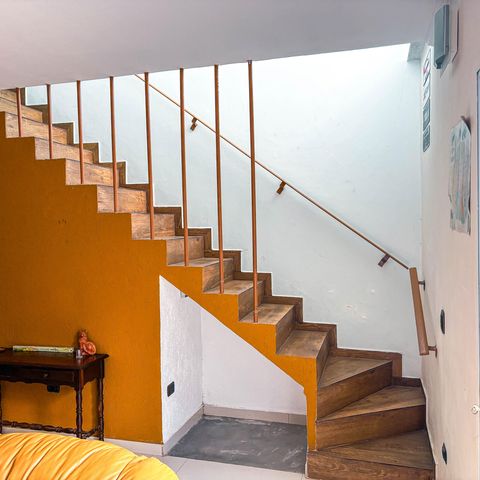 Casa à venda com 98m², 2 quartos e 1 vaga
