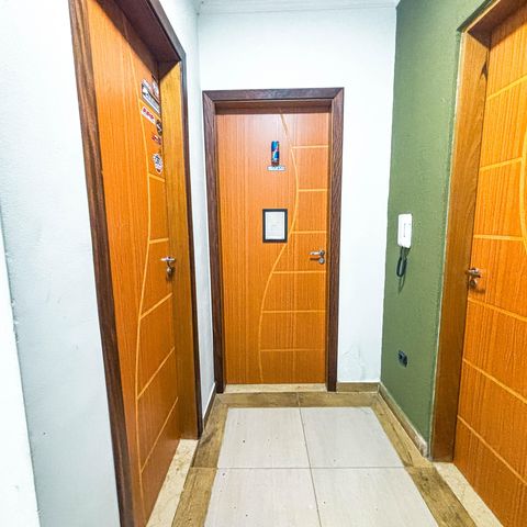 Casa à venda com 98m², 2 quartos e 1 vaga