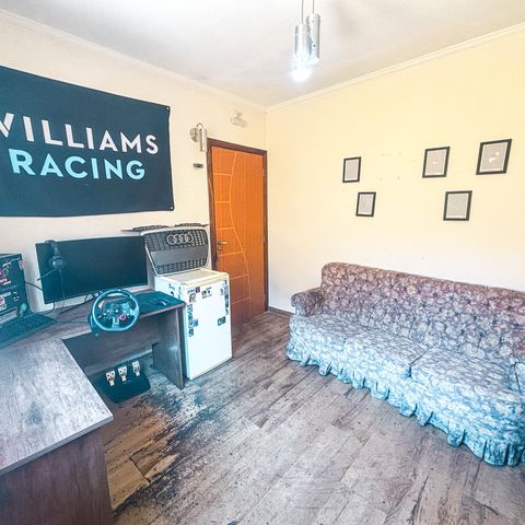 Casa à venda com 98m², 2 quartos e 1 vaga
