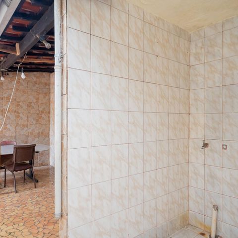 Casa à venda com 210m², 1 quarto e 2 vagasÁrea comum