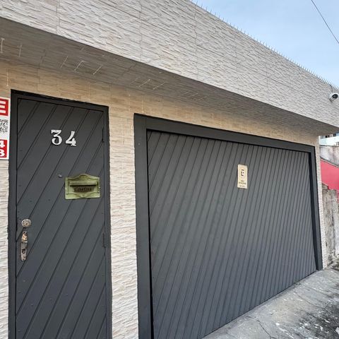 Casa à venda com 210m², 1 quarto e 2 vagasFachada