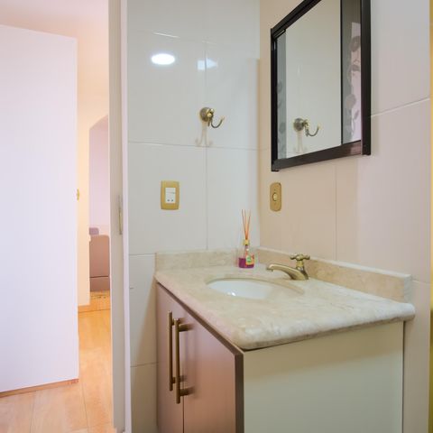 Casa à venda com 150m², 3 quartos e 2 vagasBanheiro da Suíte