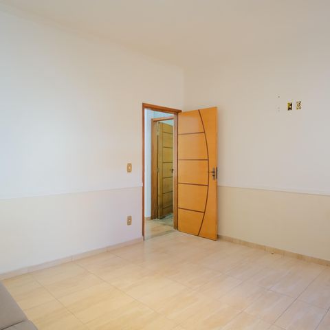 Casa à venda com 150m², 3 quartos e 2 vagasSuíte