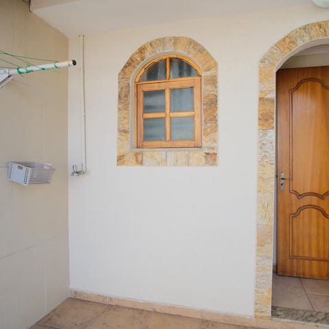 Casa à venda com 150m², 3 quartos e 2 vagasVaranda