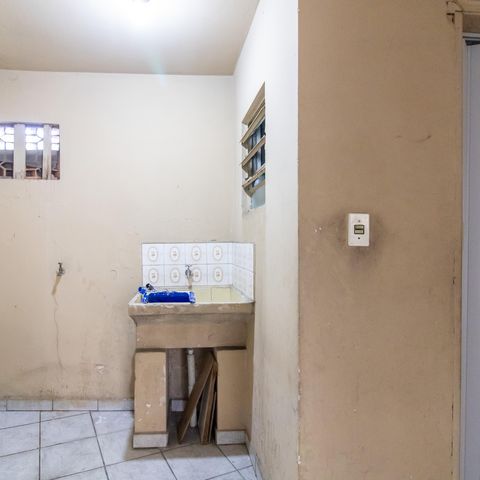 Casa à venda com 250m², 2 quartos e 2 vagas Casa à venda com 250m², 2 quartos e 2 vagasArea de Serviço