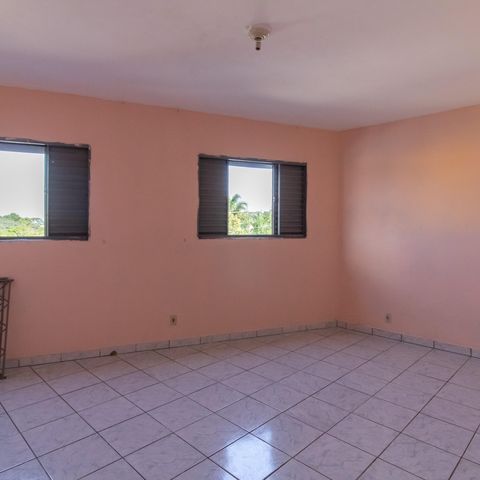 Casa à venda com 250m², 2 quartos e 2 vagas Casa à venda com 250m², 2 quartos e 2 vagasCasa 2 - Quarto