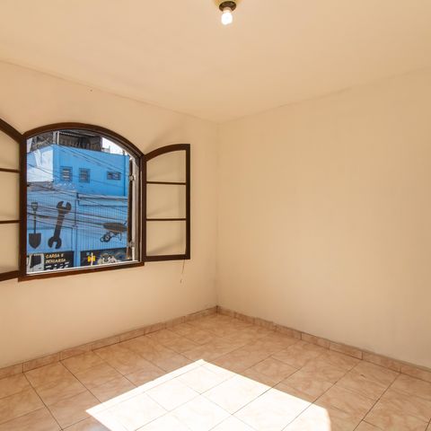 Casa à venda com 250m², 2 quartos e 2 vagas Casa à venda com 250m², 2 quartos e 2 vagasQuarto 1