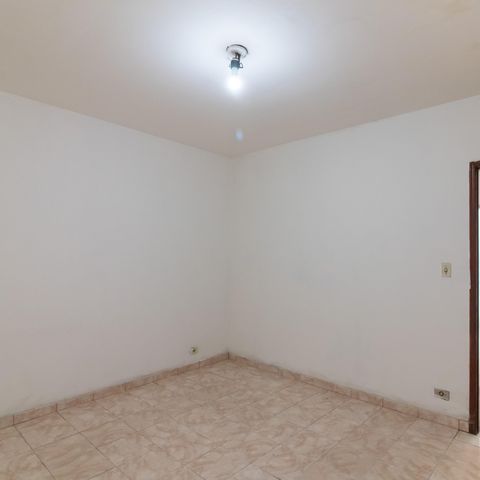 Casa à venda com 250m², 2 quartos e 2 vagas Casa à venda com 250m², 2 quartos e 2 vagasQuarto 2