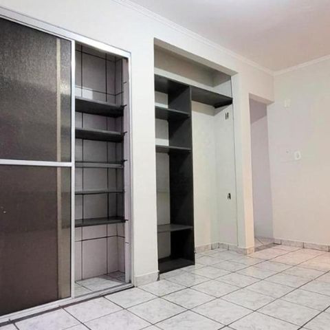 Casa à venda com 98m², 3 quartos e 3 vagas Casa à venda com 98m², 3 quartos e 3 vagasFoto 04