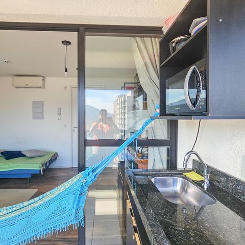Apartamento para alugar com 27m², 1 quarto e 1 vaga Apartamento para alugar com 27m², 1 quarto e 1 vagaVaranda/Cozinha