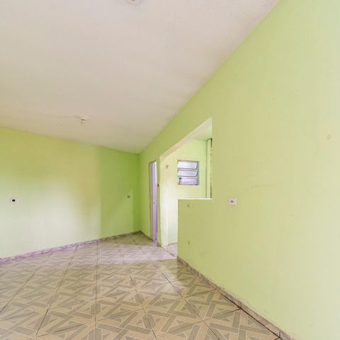 Casa à venda com 175m², 1 quarto e 1 vaga Casa à venda com 175m², 1 quarto e 1 vagaSala/Quarto