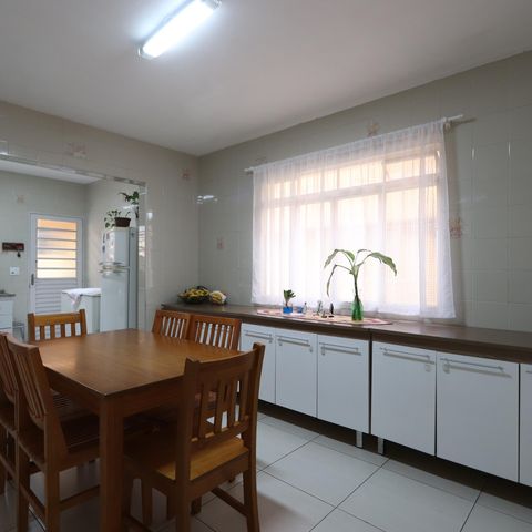 Casa à venda com 120m², 3 quartos e 2 vagasCopa