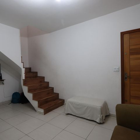 Casa à venda com 120m², 3 quartos e 2 vagasSala