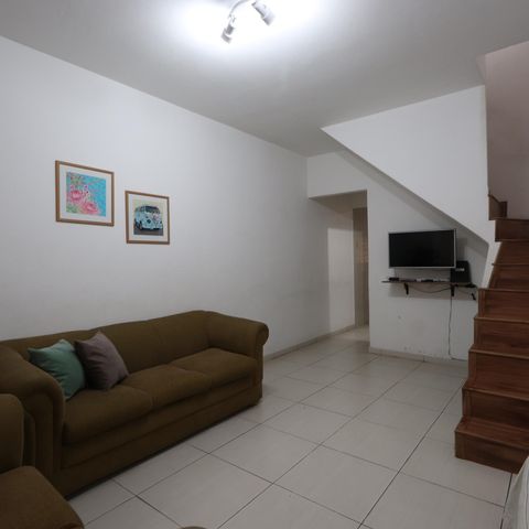 Casa à venda com 120m², 3 quartos e 2 vagasSala