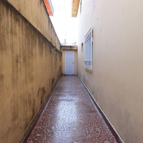 Casa à venda com 120m², 3 quartos e 2 vagasQuintal