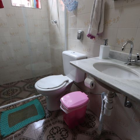 Casa à venda com 120m², 3 quartos e 2 vagasBanheiro da Suíte