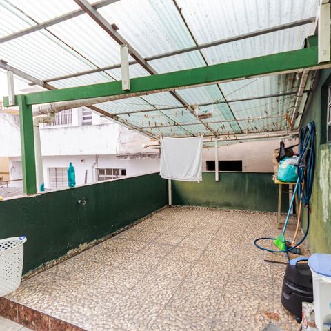 Casa à venda com 185m², 4 quartos e 1 vaga Casa à venda com 185m², 4 quartos e 1 vagaÁrea de Serviço