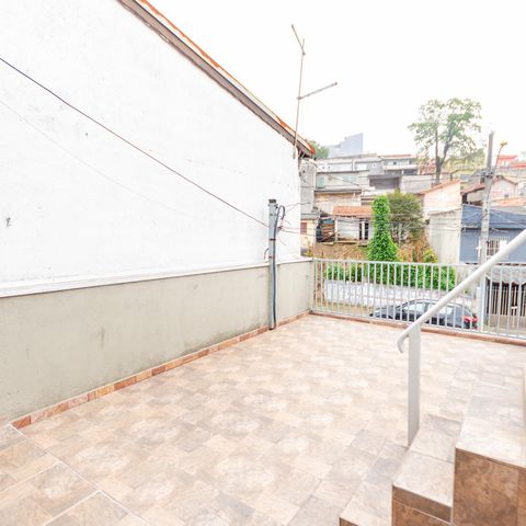 Casa à venda com 185m², 4 quartos e 1 vaga Casa à venda com 185m², 4 quartos e 1 vagaÁrea comum