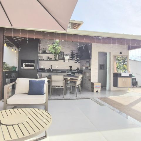 Casa à venda com 170m², 3 quartos e 4 vagas Casa à venda com 170m², 3 quartos e 4 vagasÁrea comum