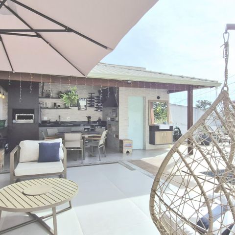Casa à venda com 170m², 3 quartos e 4 vagas Casa à venda com 170m², 3 quartos e 4 vagasÁrea comum