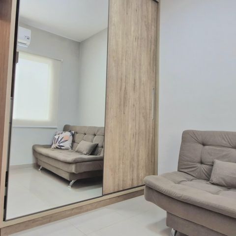Casa à venda com 170m², 3 quartos e 4 vagas Casa à venda com 170m², 3 quartos e 4 vagasQuarto