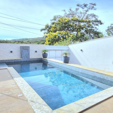 Casa à venda com 170m², 3 quartos e 4 vagas Casa à venda com 170m², 3 quartos e 4 vagasÁrea comum