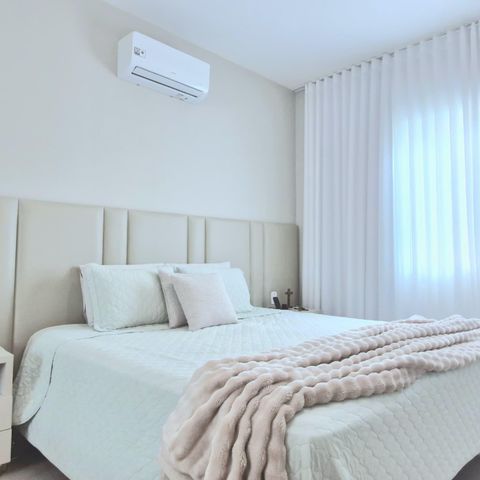 Casa à venda com 170m², 3 quartos e 4 vagas Casa à venda com 170m², 3 quartos e 4 vagasQuarto 2