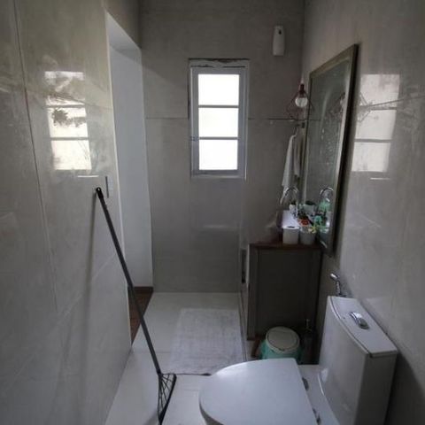 Casa à venda com 230m², 4 quartos e 3 vagas Casa à venda com 230m², 4 quartos e 3 vagasFoto 08