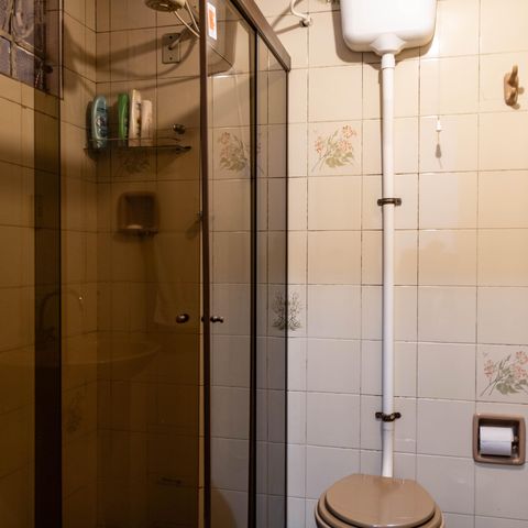 Apartamento à venda com 100m², 3 quartos e sem vaga Apartamento à venda com 100m², 3 quartos e sem vagaBanheiro da Suíte