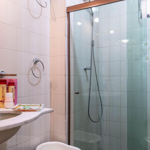 Apartamento à venda com 100m², 3 quartos e sem vaga Apartamento à venda com 100m², 3 quartos e sem vagaBanheiro