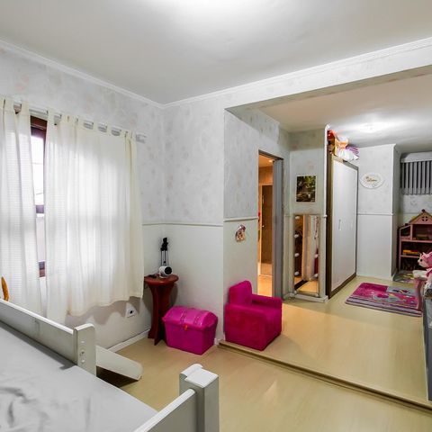 Casa à venda com 287m², 2 quartos e 2 vagas Casa à venda com 287m², 2 quartos e 2 vagasSuite 1