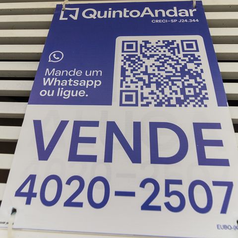 Casa à venda com 131m², 3 quartos e 2 vagasPlaca