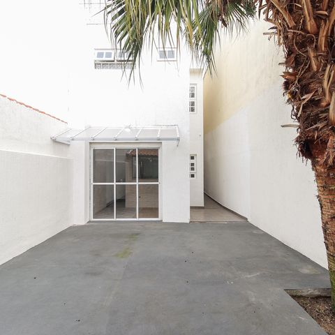 Casa à venda com 131m², 3 quartos e 2 vagasChurrasqueira - Quintal
