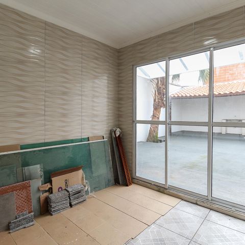 Casa à venda com 131m², 3 quartos e 2 vagasÁrea de Serviço
