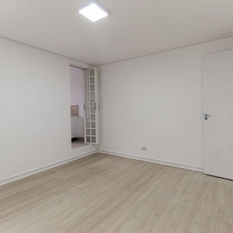 Casa à venda com 131m², 3 quartos e 2 vagasSuíte