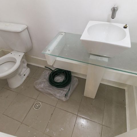 Casa à venda com 131m², 3 quartos e 2 vagasLavabo