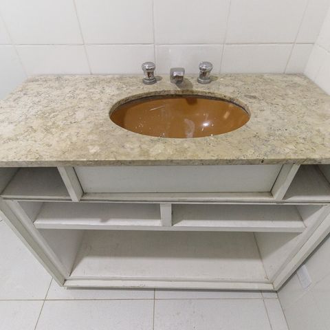 Casa à venda com 131m², 3 quartos e 2 vagasBanheiro Social