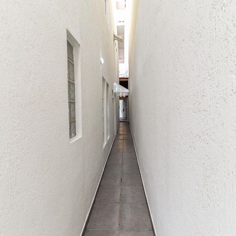 Casa à venda com 131m², 3 quartos e 2 vagasCorredor Externo