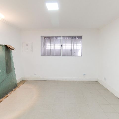 Casa à venda com 131m², 3 quartos e 2 vagasSala
